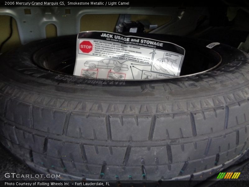 Smokestone Metallic / Light Camel 2006 Mercury Grand Marquis GS