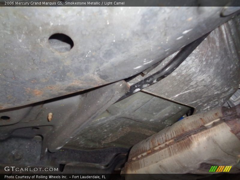 Smokestone Metallic / Light Camel 2006 Mercury Grand Marquis GS