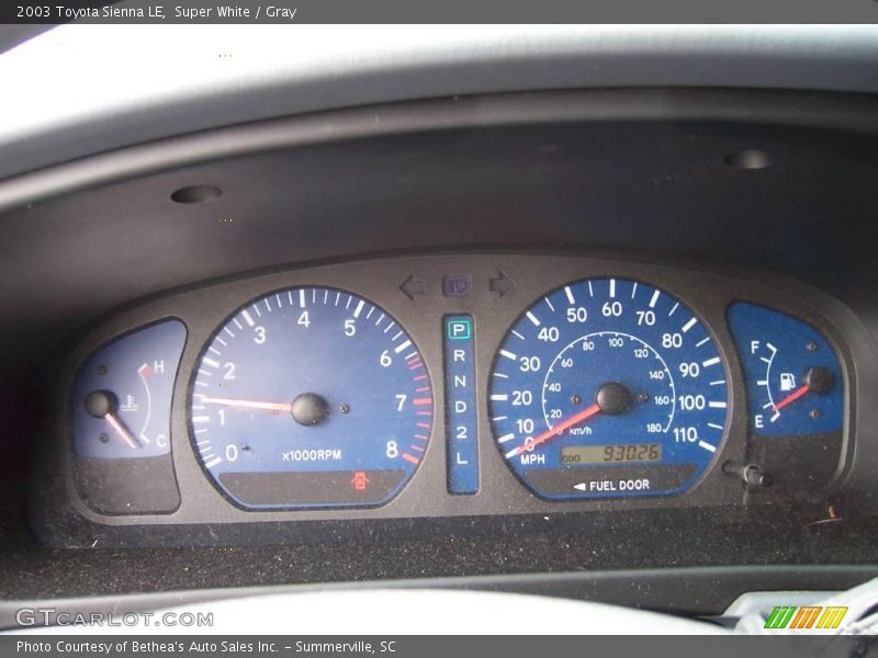 Super White / Gray 2003 Toyota Sienna LE