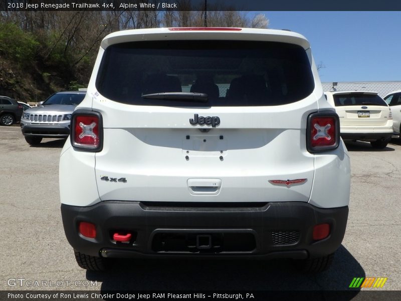 Alpine White / Black 2018 Jeep Renegade Trailhawk 4x4