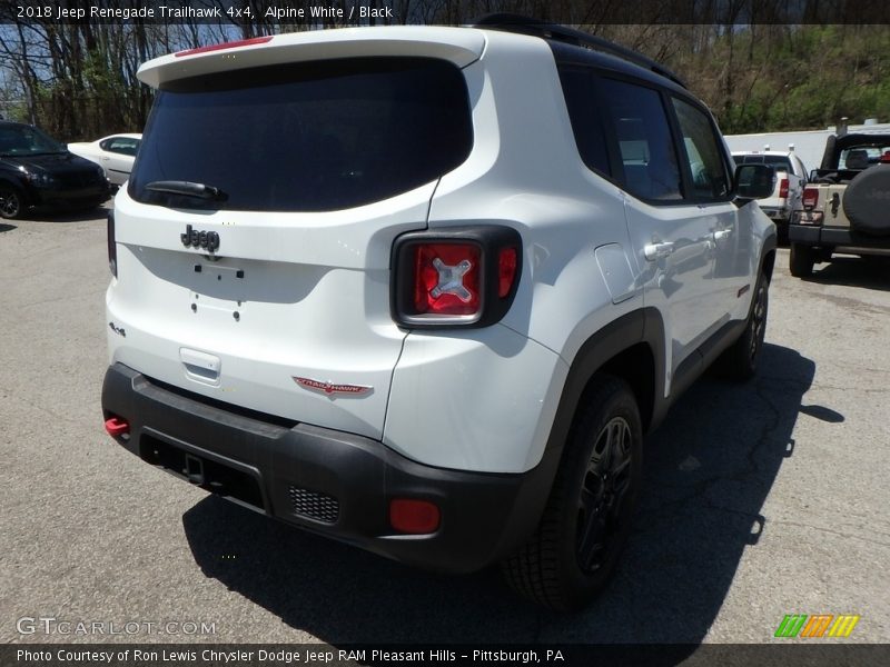 Alpine White / Black 2018 Jeep Renegade Trailhawk 4x4