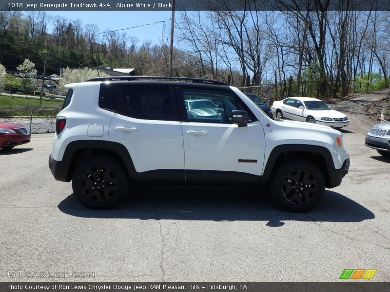 Alpine White / Black 2018 Jeep Renegade Trailhawk 4x4
