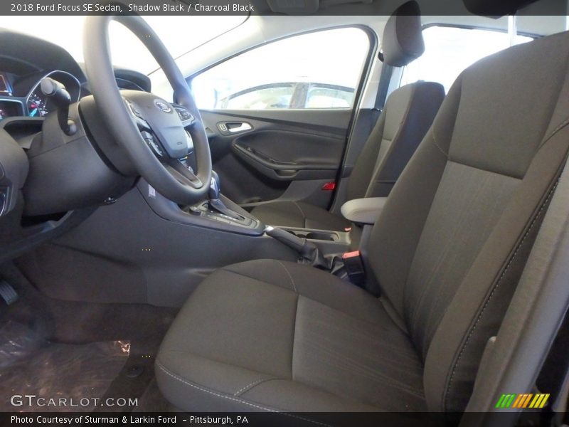 Shadow Black / Charcoal Black 2018 Ford Focus SE Sedan