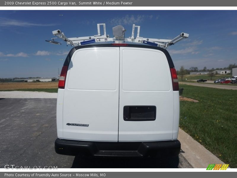Summit White / Medium Pewter 2009 Chevrolet Express 2500 Cargo Van