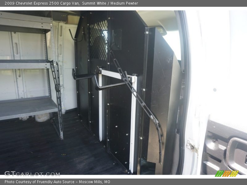 Summit White / Medium Pewter 2009 Chevrolet Express 2500 Cargo Van