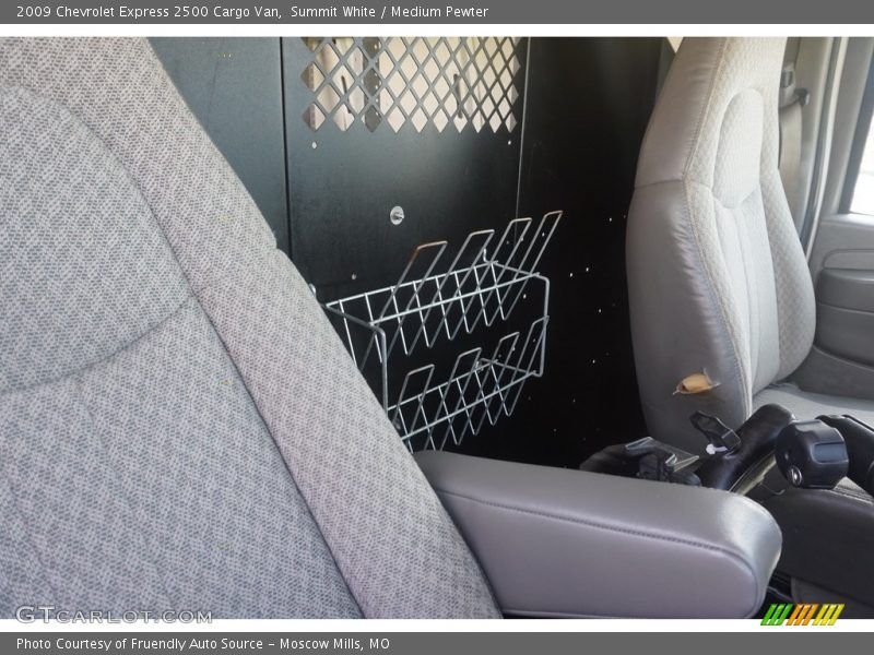 Summit White / Medium Pewter 2009 Chevrolet Express 2500 Cargo Van