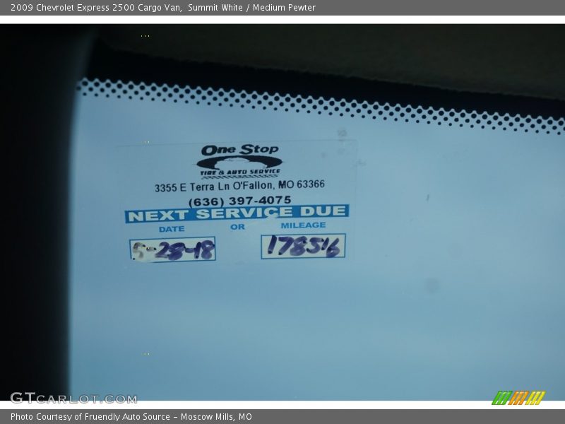 Summit White / Medium Pewter 2009 Chevrolet Express 2500 Cargo Van