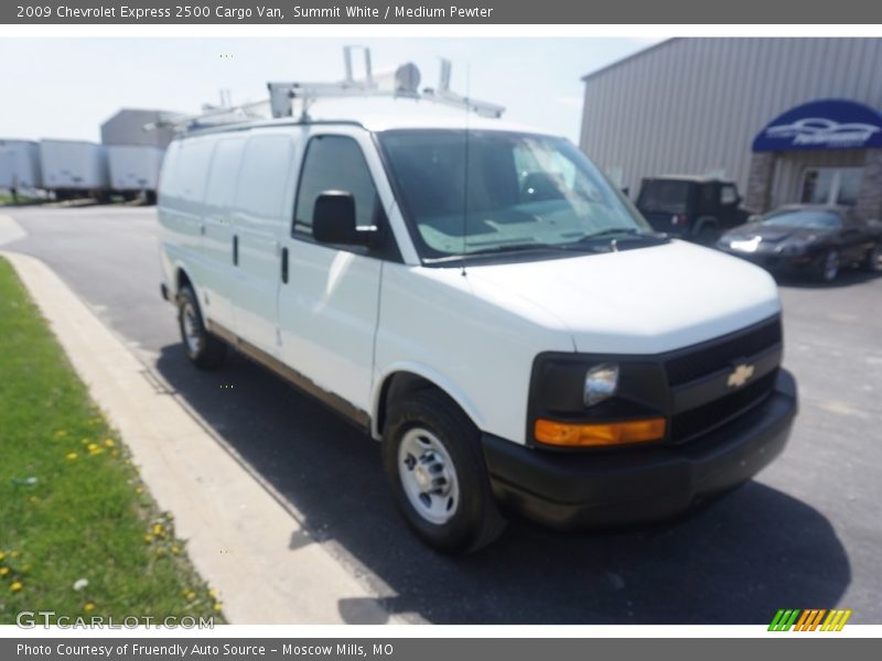 Summit White / Medium Pewter 2009 Chevrolet Express 2500 Cargo Van