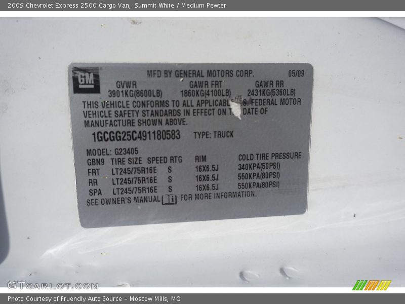 Summit White / Medium Pewter 2009 Chevrolet Express 2500 Cargo Van