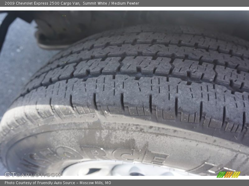 Summit White / Medium Pewter 2009 Chevrolet Express 2500 Cargo Van