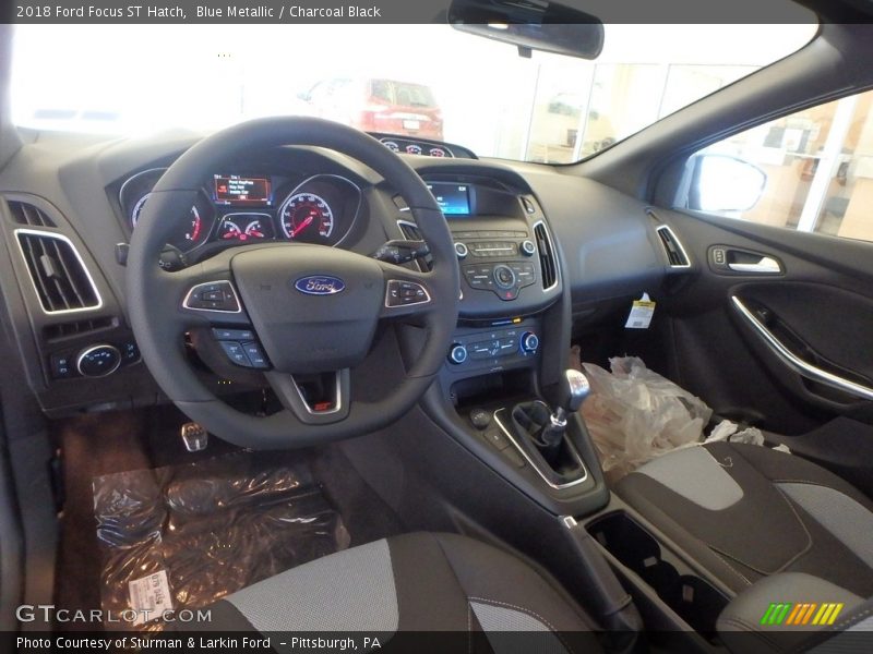 Blue Metallic / Charcoal Black 2018 Ford Focus ST Hatch