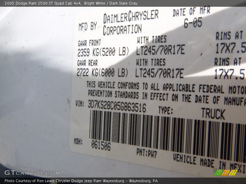 Bright White / Dark Slate Gray 2005 Dodge Ram 2500 ST Quad Cab 4x4