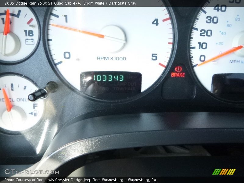 Bright White / Dark Slate Gray 2005 Dodge Ram 2500 ST Quad Cab 4x4