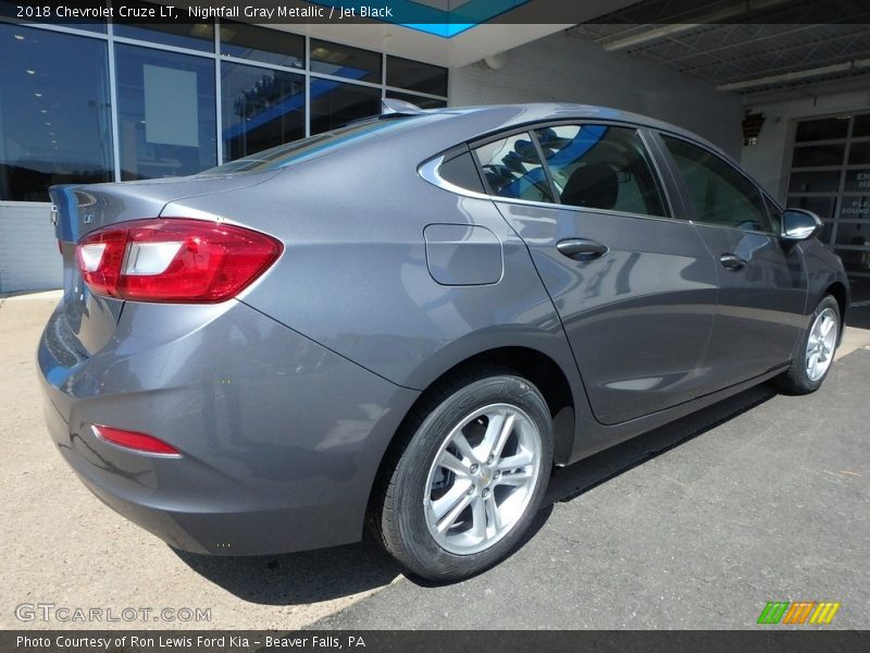 Nightfall Gray Metallic / Jet Black 2018 Chevrolet Cruze LT