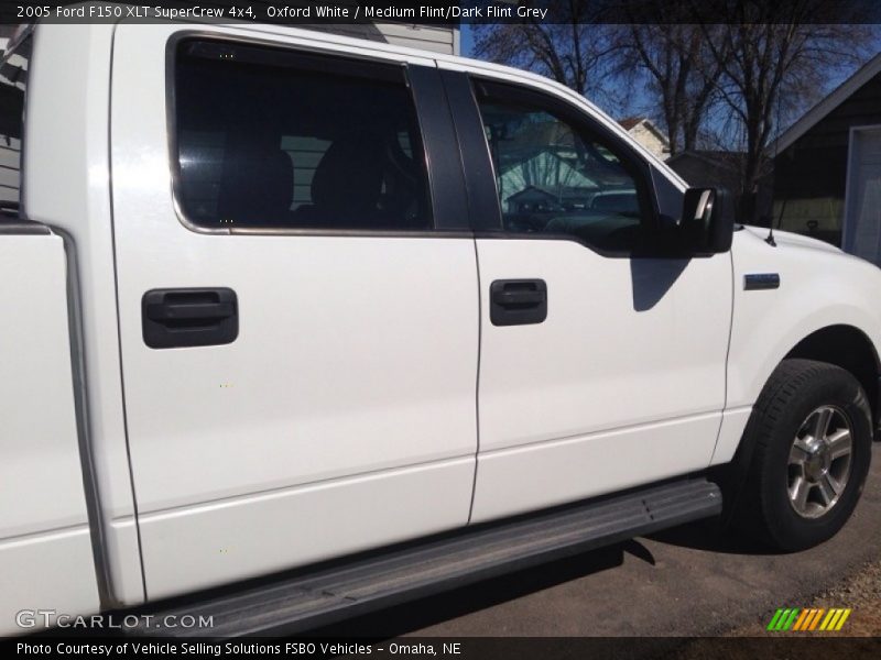 Oxford White / Medium Flint/Dark Flint Grey 2005 Ford F150 XLT SuperCrew 4x4