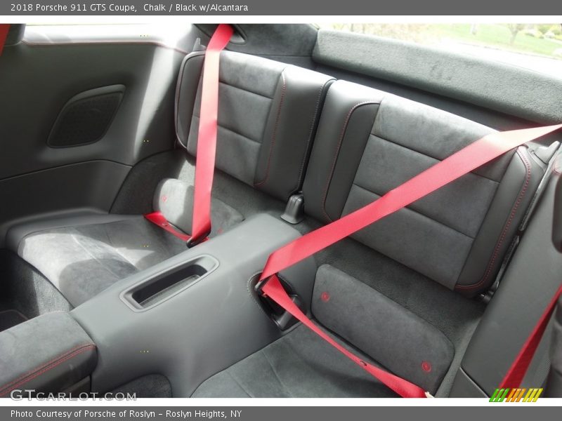 Rear Seat of 2018 911 GTS Coupe