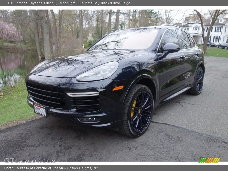 Moonlight Blue Metallic / Black/Luxor Beige 2016 Porsche Cayenne Turbo S