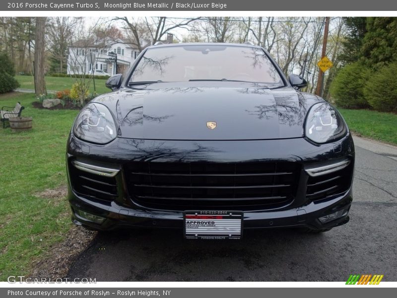 Moonlight Blue Metallic / Black/Luxor Beige 2016 Porsche Cayenne Turbo S