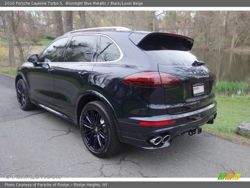 Moonlight Blue Metallic / Black/Luxor Beige 2016 Porsche Cayenne Turbo S
