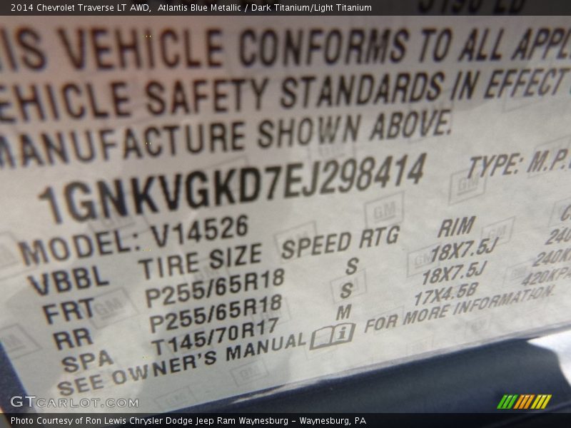 Atlantis Blue Metallic / Dark Titanium/Light Titanium 2014 Chevrolet Traverse LT AWD