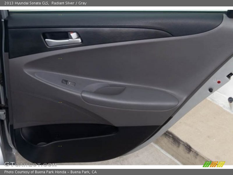 Radiant Silver / Gray 2013 Hyundai Sonata GLS