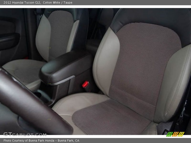 Cotton White / Taupe 2012 Hyundai Tucson GLS