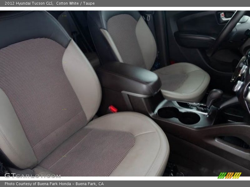 Cotton White / Taupe 2012 Hyundai Tucson GLS