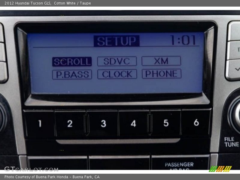 Cotton White / Taupe 2012 Hyundai Tucson GLS