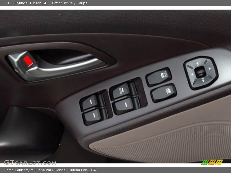 Cotton White / Taupe 2012 Hyundai Tucson GLS