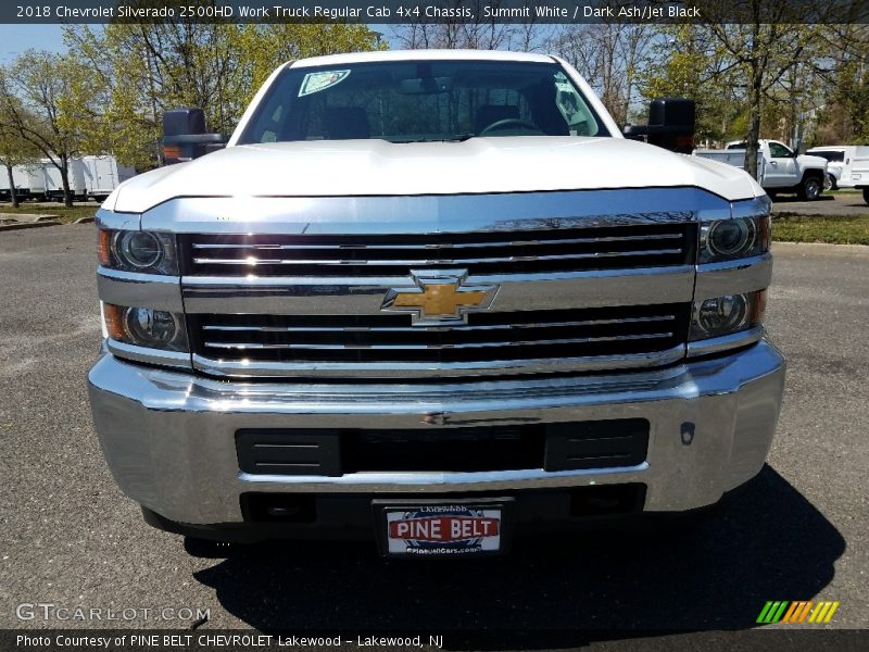 Summit White / Dark Ash/Jet Black 2018 Chevrolet Silverado 2500HD Work Truck Regular Cab 4x4 Chassis