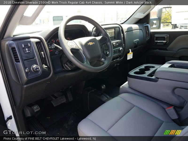 Summit White / Dark Ash/Jet Black 2018 Chevrolet Silverado 2500HD Work Truck Regular Cab 4x4 Chassis