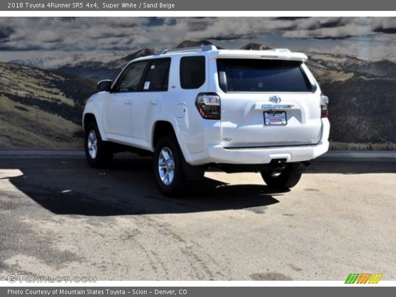 Super White / Sand Beige 2018 Toyota 4Runner SR5 4x4