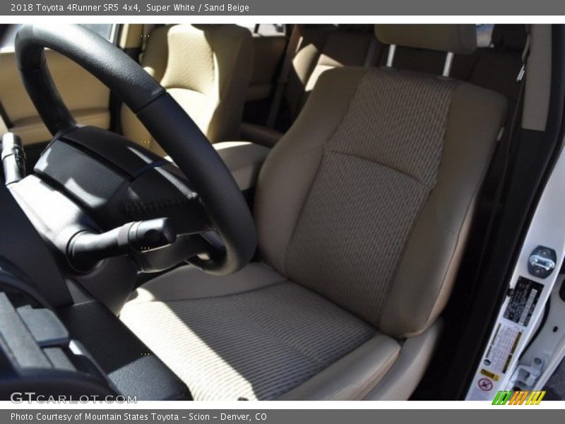 Super White / Sand Beige 2018 Toyota 4Runner SR5 4x4