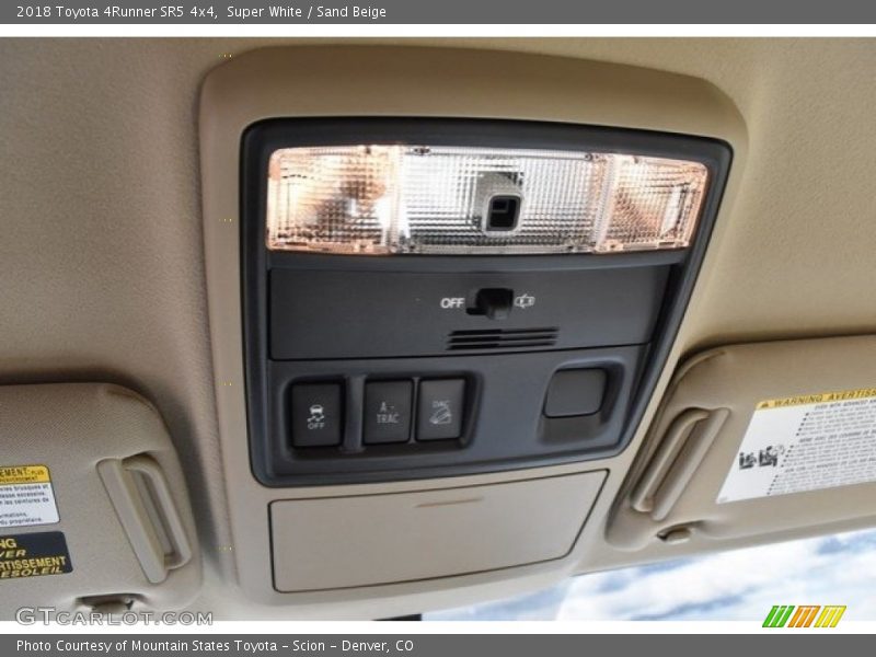 Super White / Sand Beige 2018 Toyota 4Runner SR5 4x4