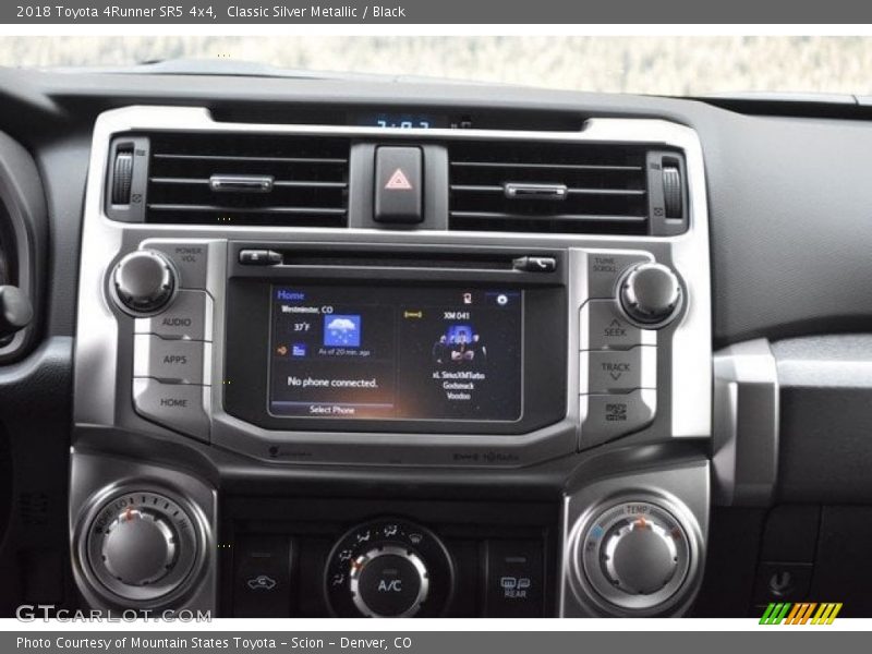 Classic Silver Metallic / Black 2018 Toyota 4Runner SR5 4x4