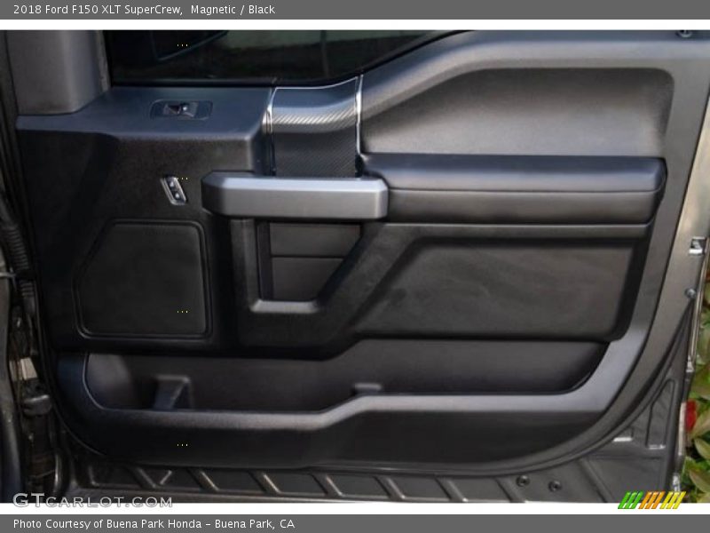 Magnetic / Black 2018 Ford F150 XLT SuperCrew