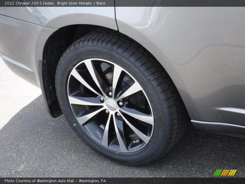 Bright Silver Metallic / Black 2012 Chrysler 200 S Sedan