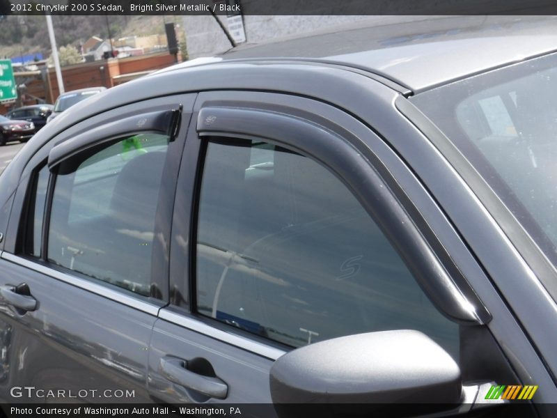 Bright Silver Metallic / Black 2012 Chrysler 200 S Sedan