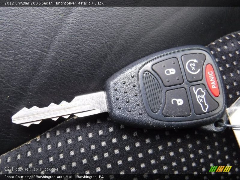 Bright Silver Metallic / Black 2012 Chrysler 200 S Sedan