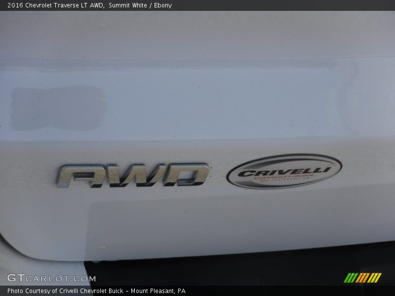 Summit White / Ebony 2016 Chevrolet Traverse LT AWD