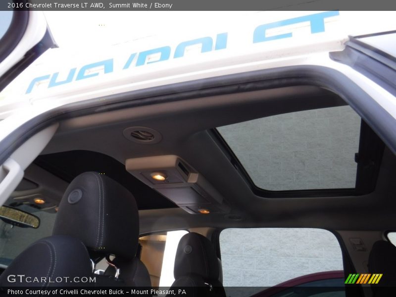 Summit White / Ebony 2016 Chevrolet Traverse LT AWD