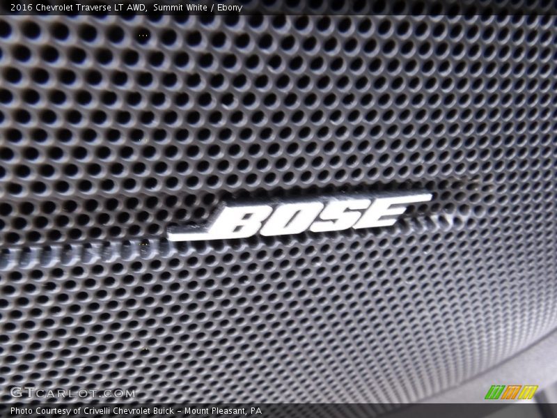 Summit White / Ebony 2016 Chevrolet Traverse LT AWD