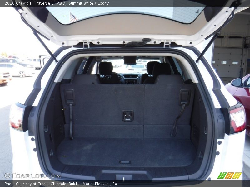 Summit White / Ebony 2016 Chevrolet Traverse LT AWD