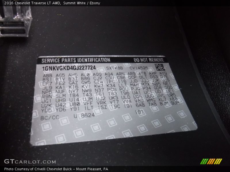 Summit White / Ebony 2016 Chevrolet Traverse LT AWD