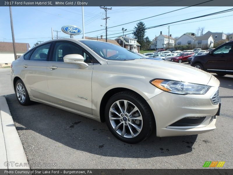 White Gold / Ebony 2017 Ford Fusion Hybrid SE