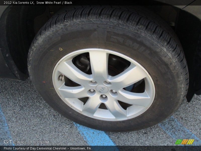 Snow White Pearl / Black 2012 Kia Sorento LX