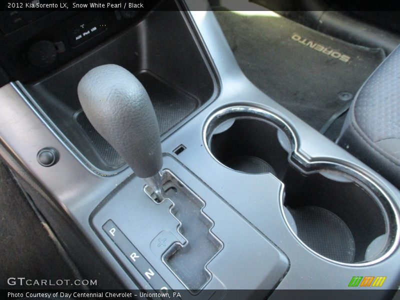 Snow White Pearl / Black 2012 Kia Sorento LX