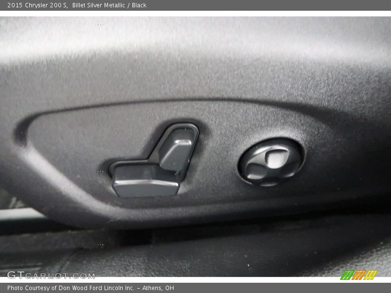 Billet Silver Metallic / Black 2015 Chrysler 200 S