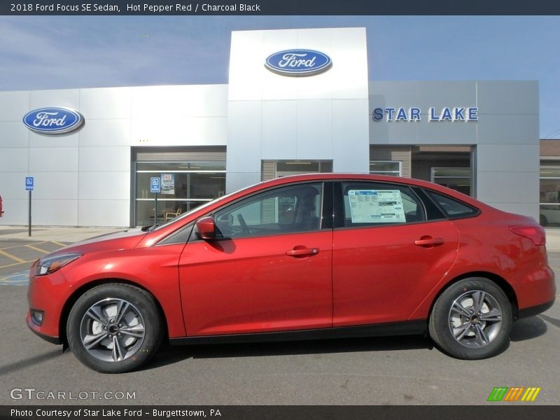 Hot Pepper Red / Charcoal Black 2018 Ford Focus SE Sedan