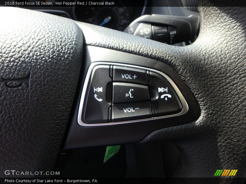 Hot Pepper Red / Charcoal Black 2018 Ford Focus SE Sedan